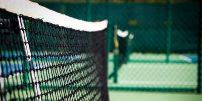 A pickleball net